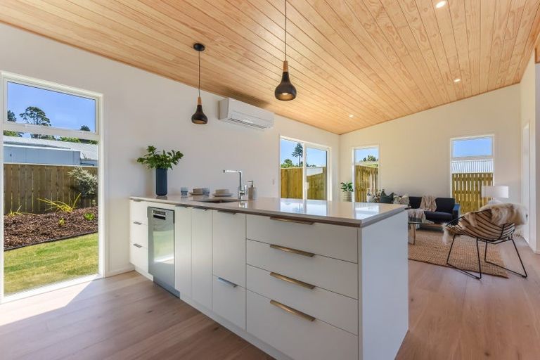 Photo of property in 71 Les Wakefield Road, Mapua, 7005