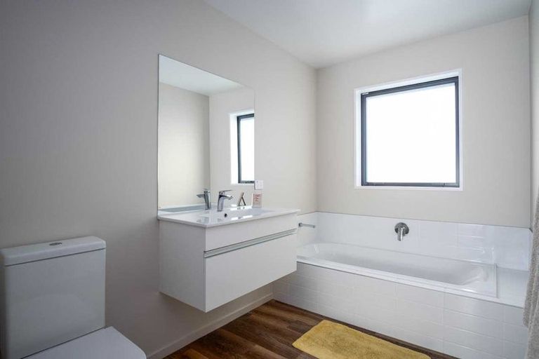 Photo of property in 21 Tara Crescent, Woodend, 7610