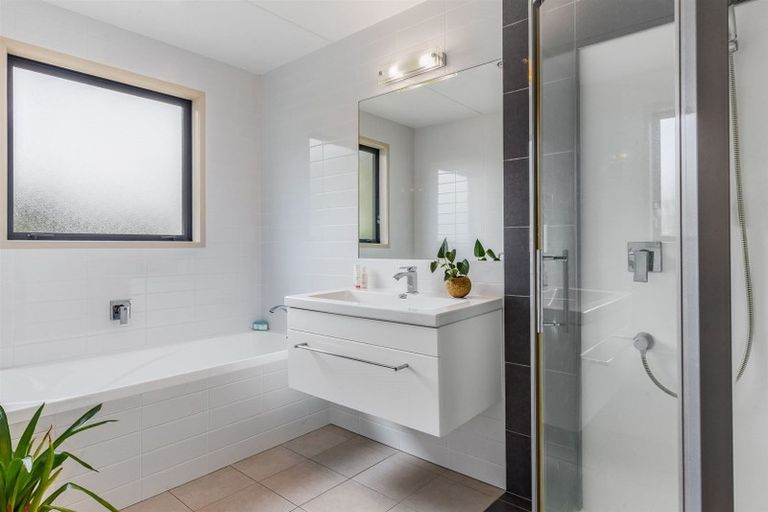 Photo of property in 29 Aspiring Terrace, Aotea, Porirua, 5024