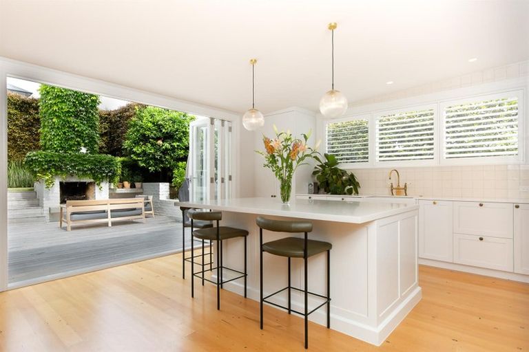Photo of property in 8 Schofield Street, Grey Lynn, Auckland, 1021