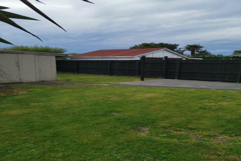 Photo of property in 86 Effingham Street, North New Brighton, Christchurch, 8083