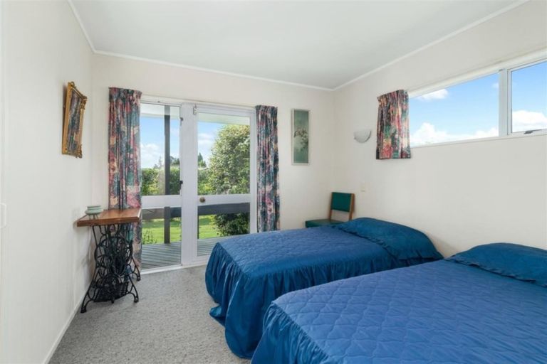 Photo of property in 14 Robinson Avenue, Holdens Bay, Rotorua, 3010