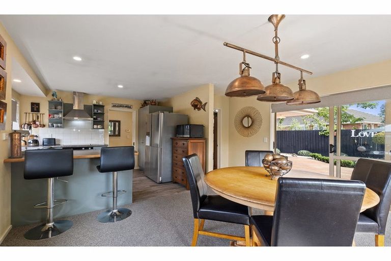 Photo of property in 3 Magnolia Lane, St Albans, Christchurch, 8052