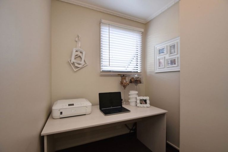 Photo of property in 712 Queens Drive, Waikiwi, Invercargill, 9810