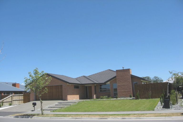 Photo of property in 7 Tatahi Street, Parklands, Christchurch, 8083