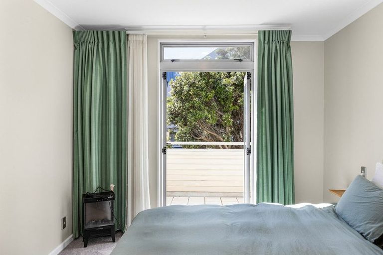 Photo of property in Marrakech Cafe, 35/305 Evans Bay Parade, Hataitai, Wellington, 6021