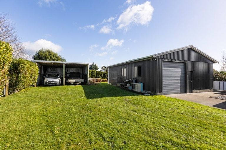 Photo of property in 318 Mountain Road, Lepperton, New Plymouth, 4373