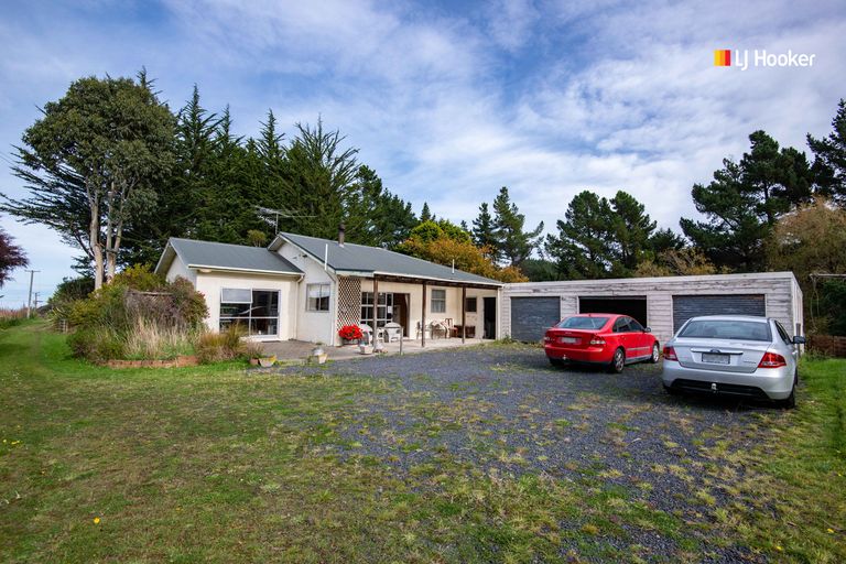 Photo of property in 110 Taieri Mouth Road, Kuri Bush, Brighton, 9091