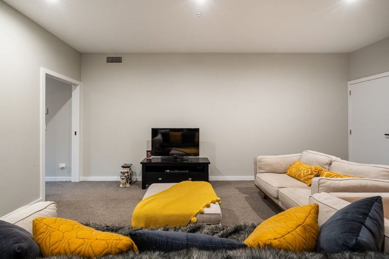 Photo of property in 57 Cilliers Drive, Silverdale, 0932