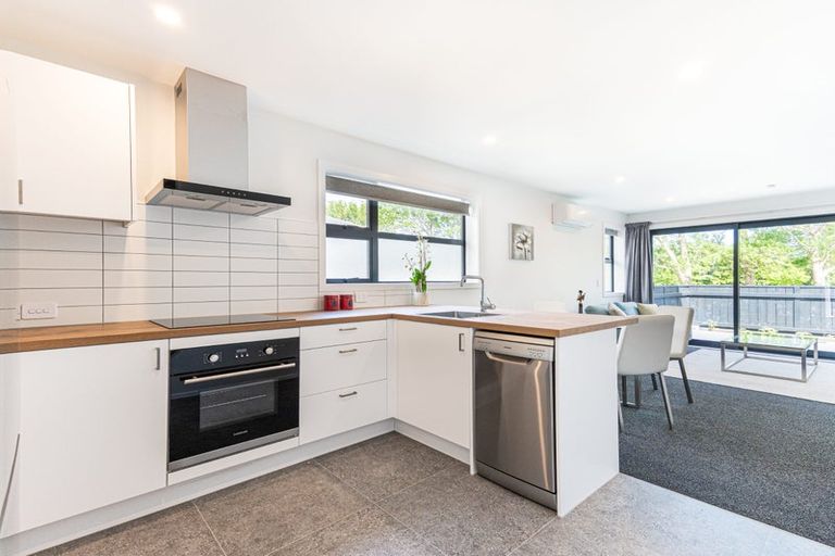 Photo of property in 450 Cambridge Terrace, Naenae, Lower Hutt, 5011