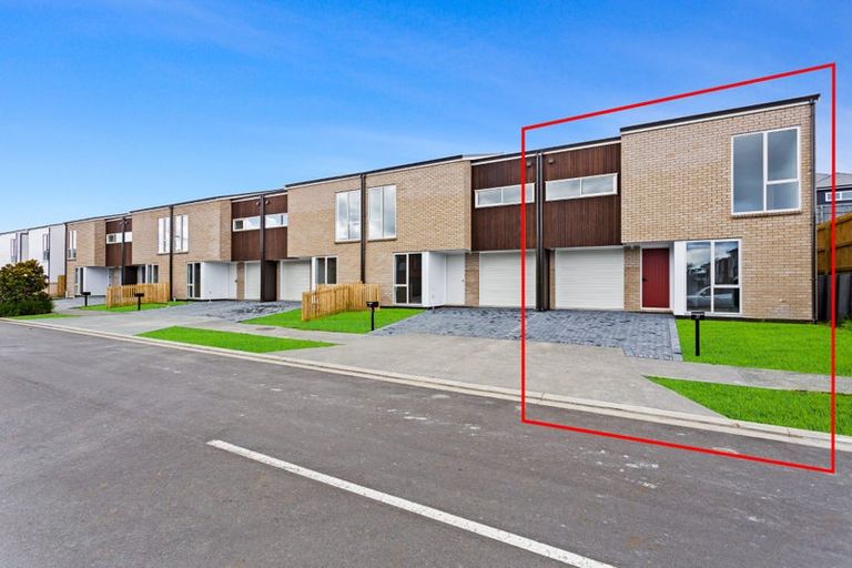 Photo of property in 57 Roundel Crescent, Whenuapai, Auckland, 0618