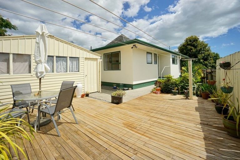 Photo of property in 6 Hookey Drive, Te Puke, 3119