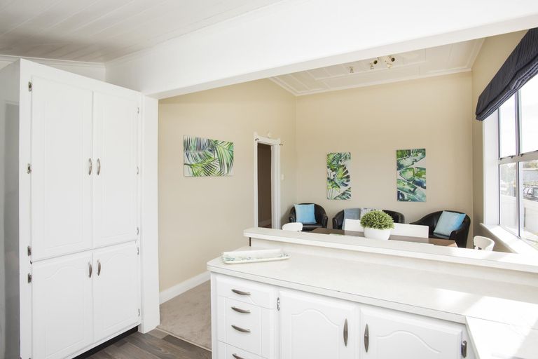 Photo of property in 26 Disraeli Street, Gisborne, 4010