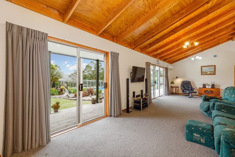 Photo of property in 73 Waiteitei Road, Wellsford, 0974