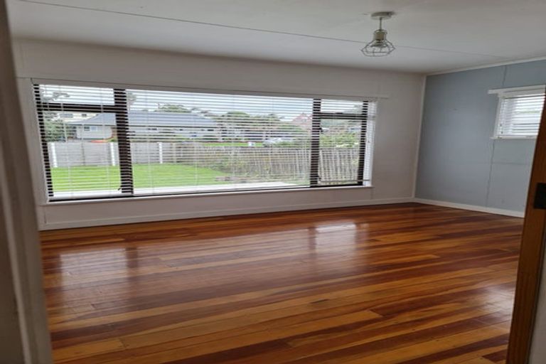 Photo of property in 15a Brixton Road, Manly, Whangaparaoa, 0930