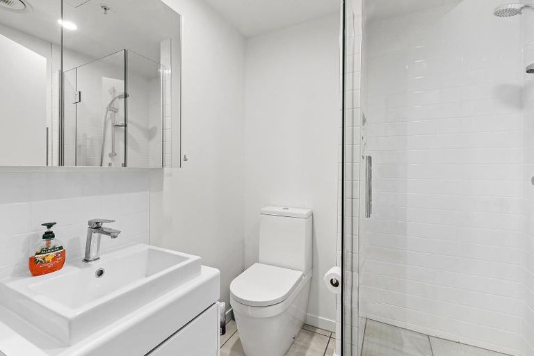 Photo of property in Pinnacle On Victoria, 1601/160 Victoria Street, Te Aro, Wellington, 6011