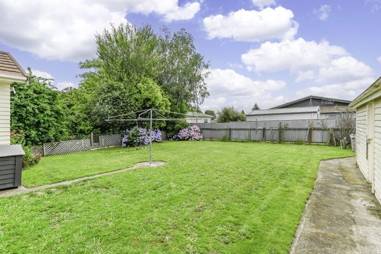 Photo of property in 433 Dalcross Street, Mayfair, Hastings, 4122