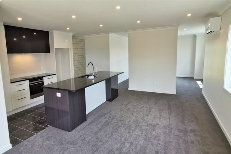 Photo of property in 41 Kaurinui Crescent, One Tree Point, 0118