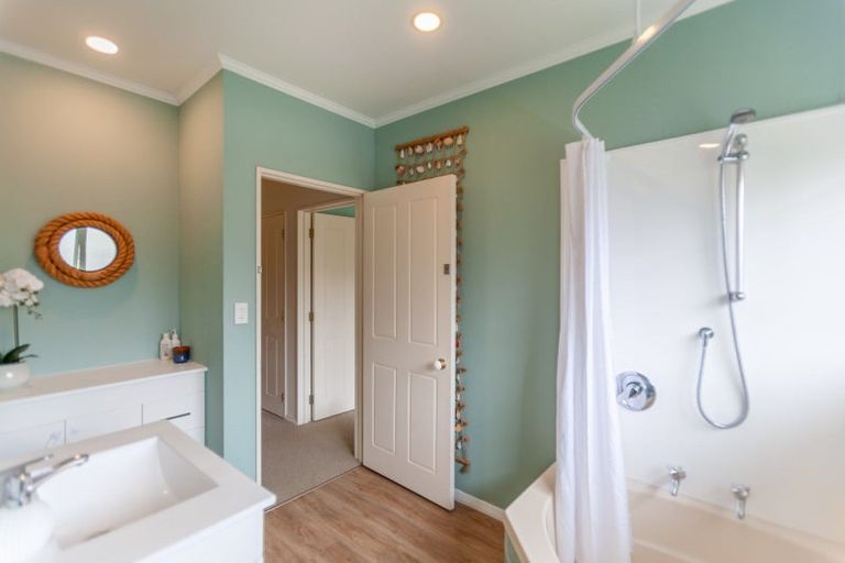 Photo of property in 1/217 Mcleod Street, Camberley, Hastings, 4120