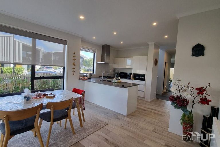 Photo of property in 2 Wai Place, Westgate, Auckland, 0614