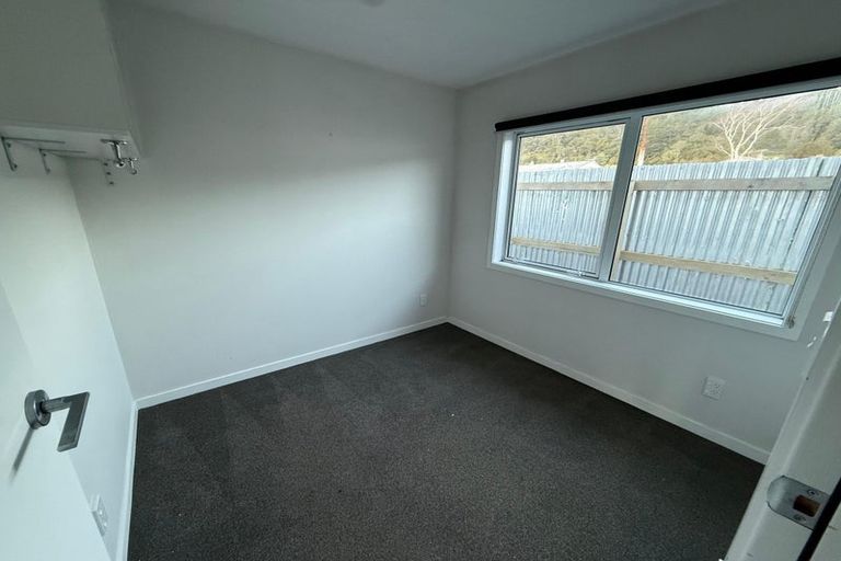 Photo of property in 6b Petherick Street, Taita, Lower Hutt, 5011