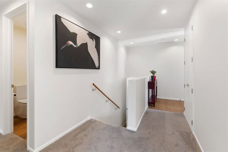 Photo of property in 11 Round Hill Rise, Cracroft, Christchurch, 8022