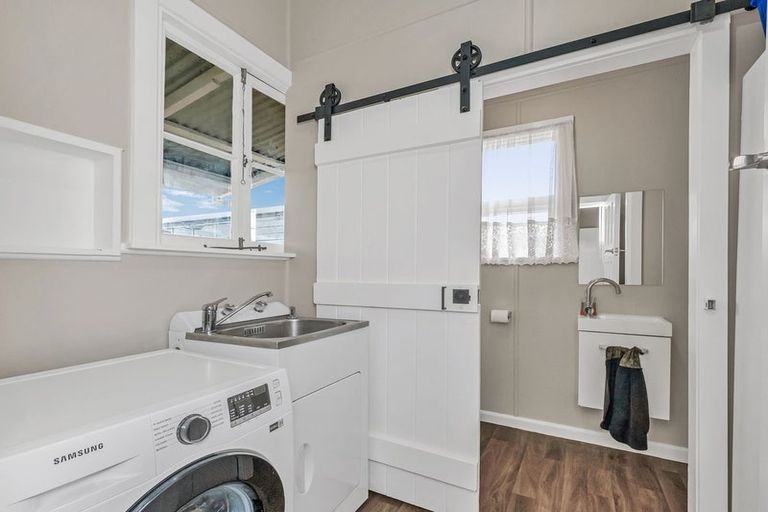 Photo of property in 15 Fulham Street, Islington, Christchurch, 8042