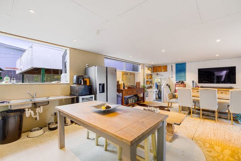 Photo of property in 1/350 Royal Road, Massey, Auckland, 0614