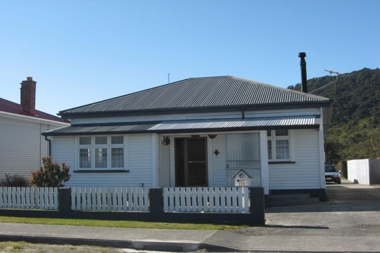 Photo of property in 111 Ward Street, Cobden, Greymouth, 7802