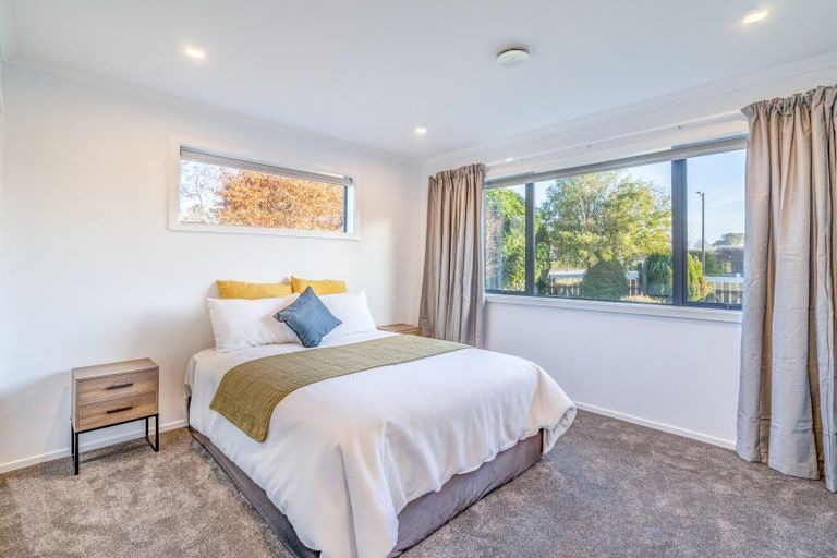 Photo of property in 143 Great North Road, Winton, 9720