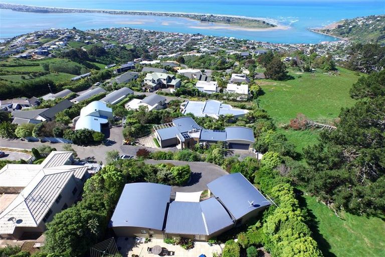 Photo of property in 5 Gardenhill Lane, Redcliffs, Christchurch, 8081