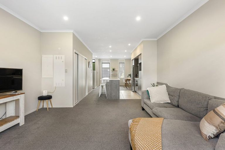 Photo of property in 18 Tuatua Road, Hobsonville, Auckland, 0616