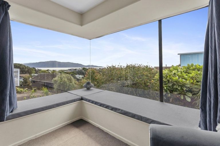 Photo of property in 15 Pine Ridge Terrace, Waikanae Beach, Waikanae, 5036