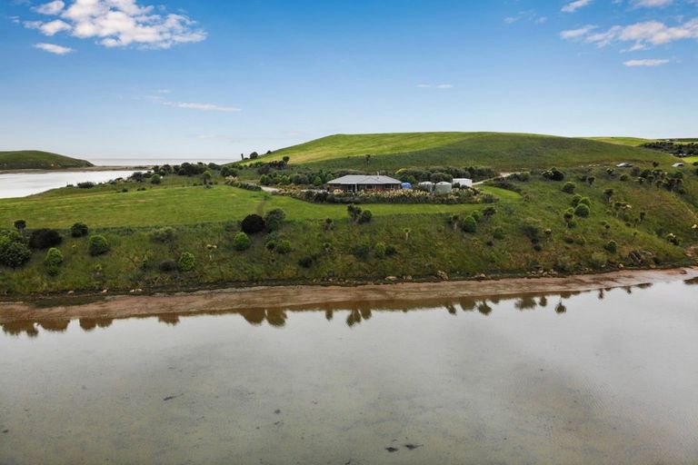 Photo of property in 372 Thorburn Road, Waikouaiti, 9472