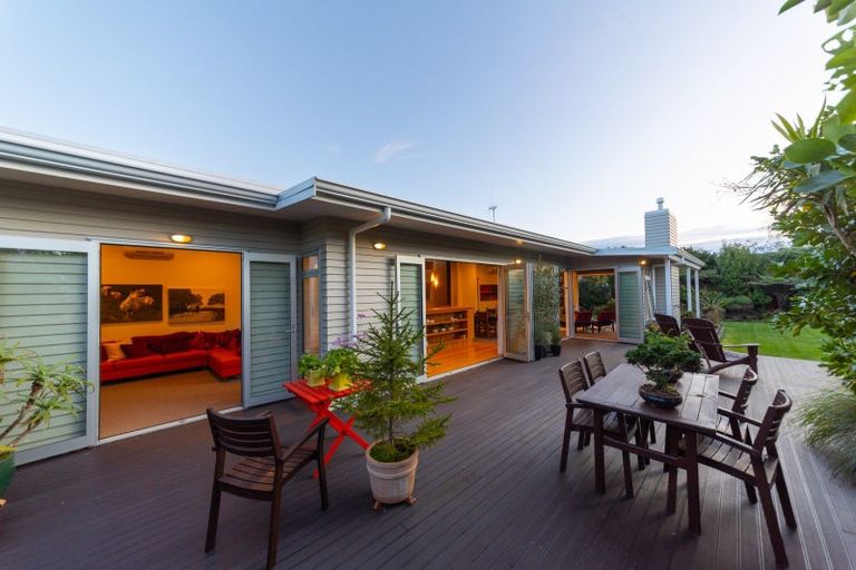 Photo of property in 72 Pahiatua Street, Hokowhitu, Palmerston North, 4410