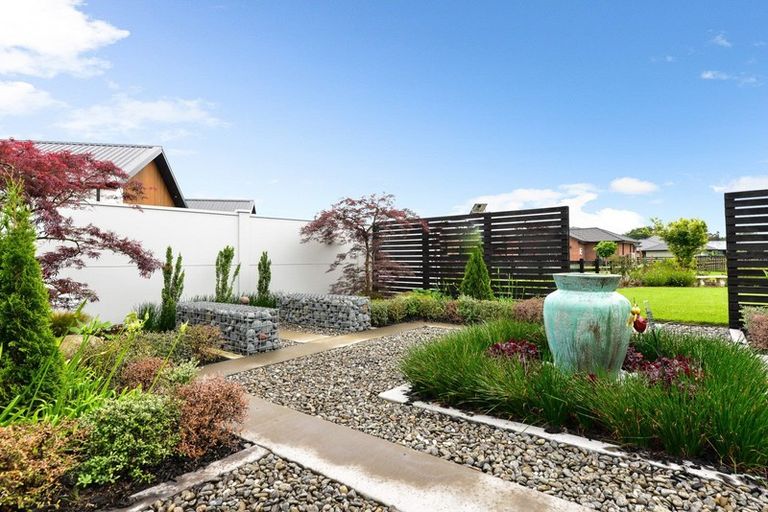 Photo of property in 33 Mike Smith Drive, Cambridge, 3434