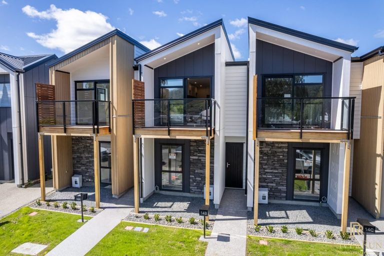 Photo of property in 14b Cairo Street, Upper Hutt Central, Upper Hutt, 5018