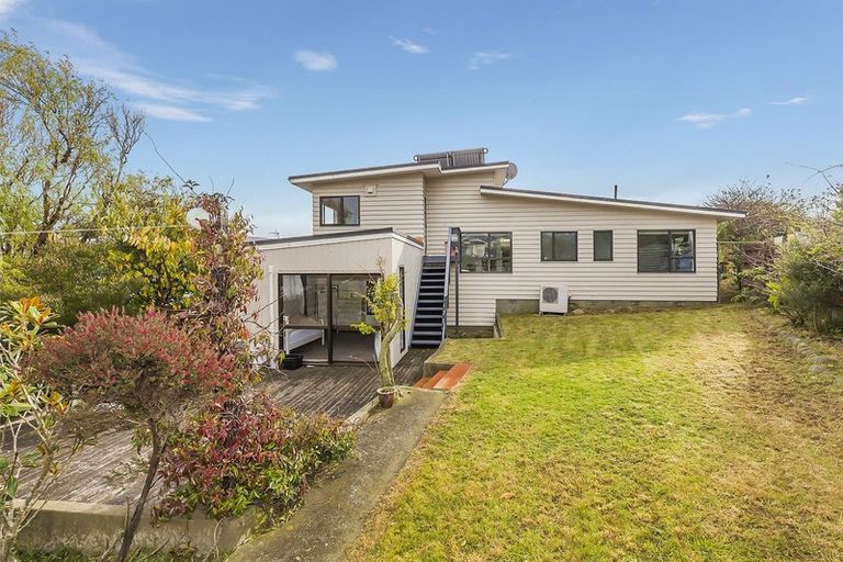 Photo of property in 24 Eskdale Road, Papakowhai, Porirua, 5024
