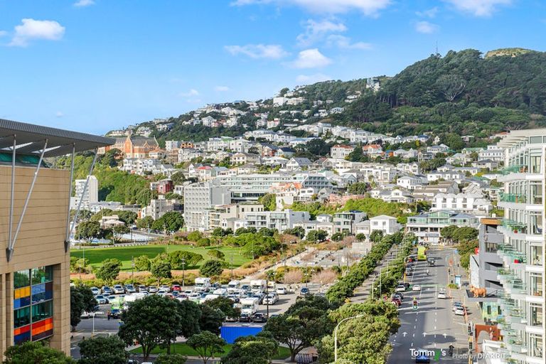 Photo of property in Portal Apartments, 7b/42 Cable Street, Te Aro, Wellington, 6011