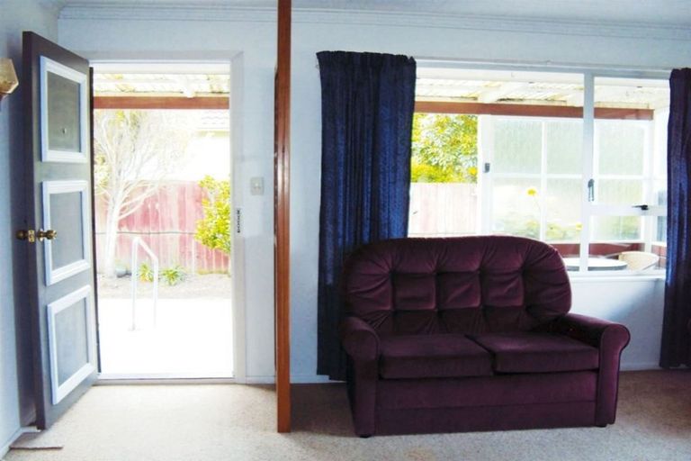 Photo of property in 1/181 Queenspark Drive, Parklands, Christchurch, 8083