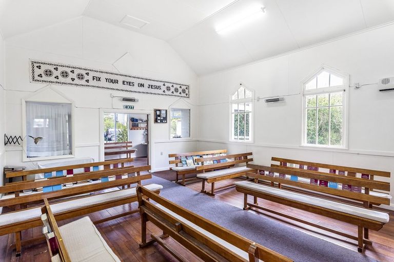 Photo of property in 35 Ocean Road, Paekakariki, 5034