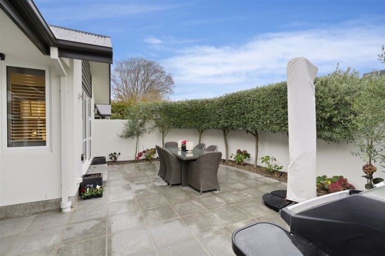 Photo of property in 8b Holmwood Road, Merivale, Christchurch, 8014