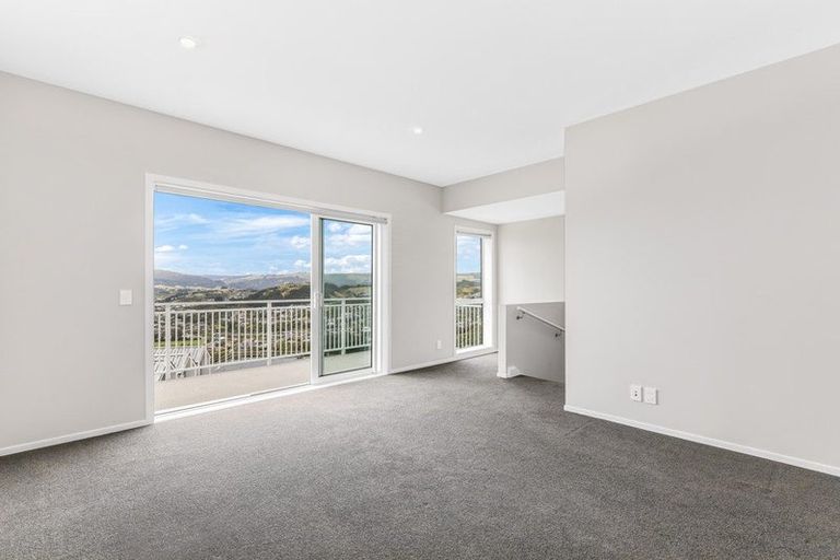 Photo of property in 18 Kopua Place, Whitby, Porirua, 5024