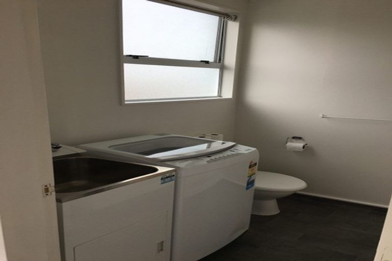 Photo of property in 2/71 Kemp Street, Kilbirnie, Wellington, 6022