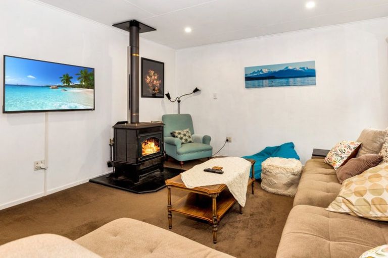 Photo of property in 23 Te Iwiheke Place, Turangi, 3334