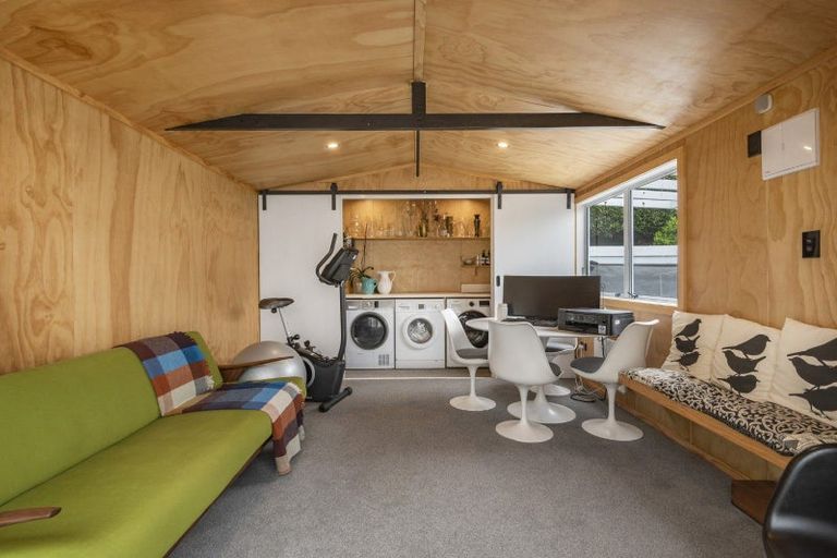 Photo of property in 74 Princes Street, Northcote Point, Auckland, 0627