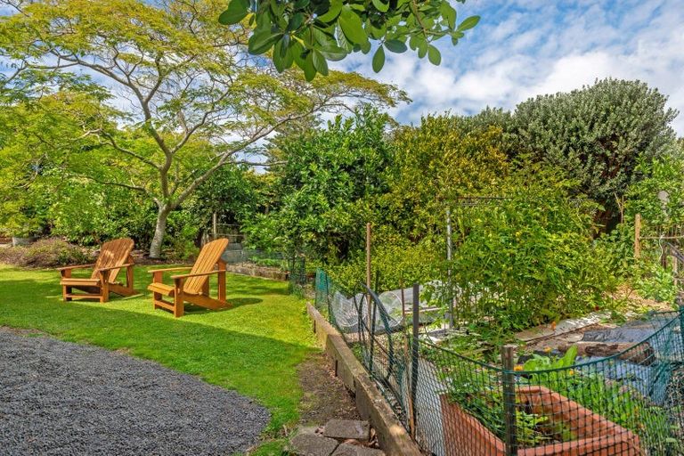Photo of property in 50 Moana Road, Okitu, Gisborne, 4010