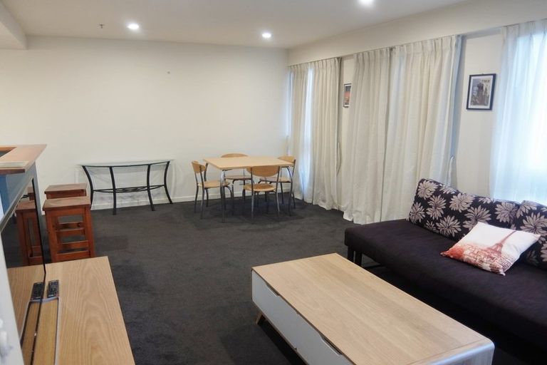 Photo of property in Terrace Heights Apartments, 6f/163 The Terrace, Wellington Central, Wellington, 6011