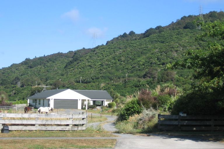 Photo of property in 91 Totara Park Road, Totara Park, Upper Hutt, 5018