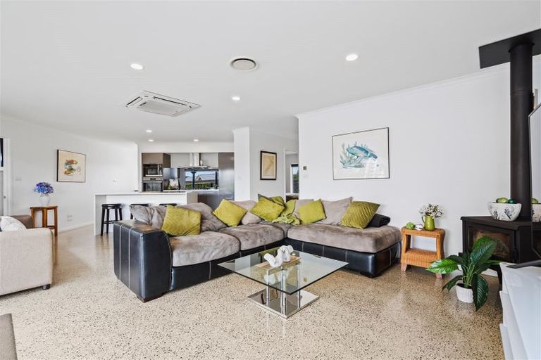 Photo of property in 8 Heartstone Place, Te Kamo, Kamo, 0185